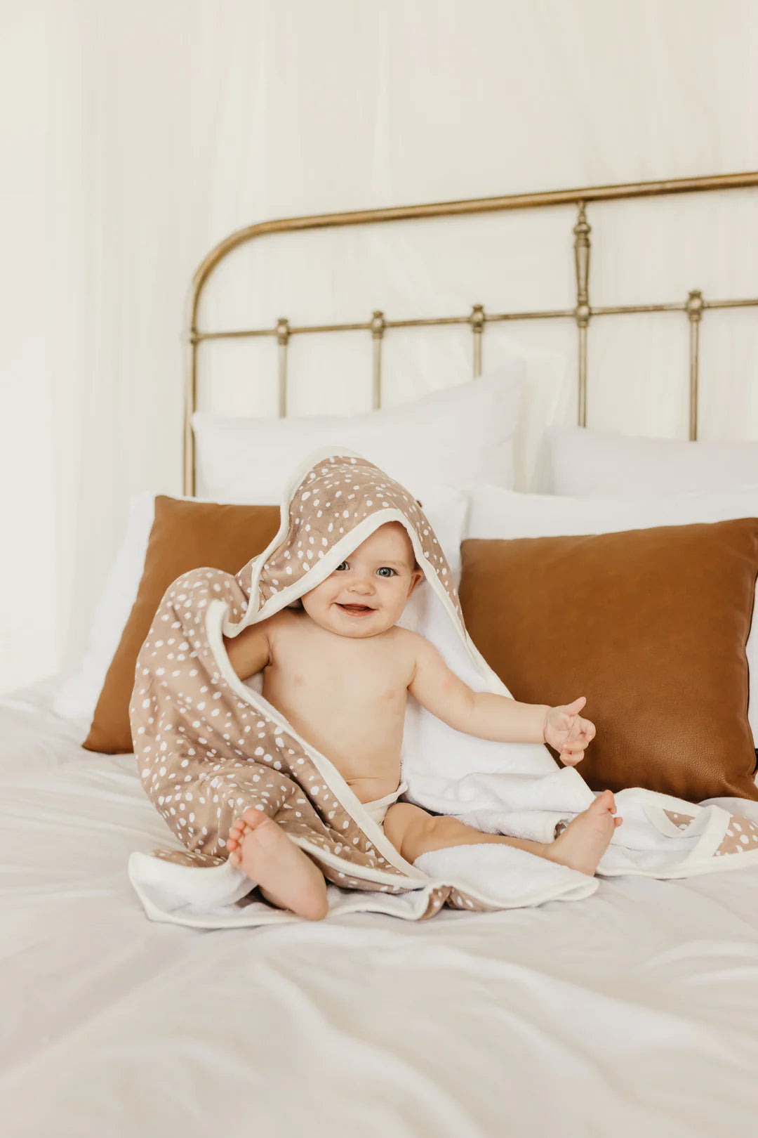 Copper Pearl Fawn Premium Knit Hooded Towel